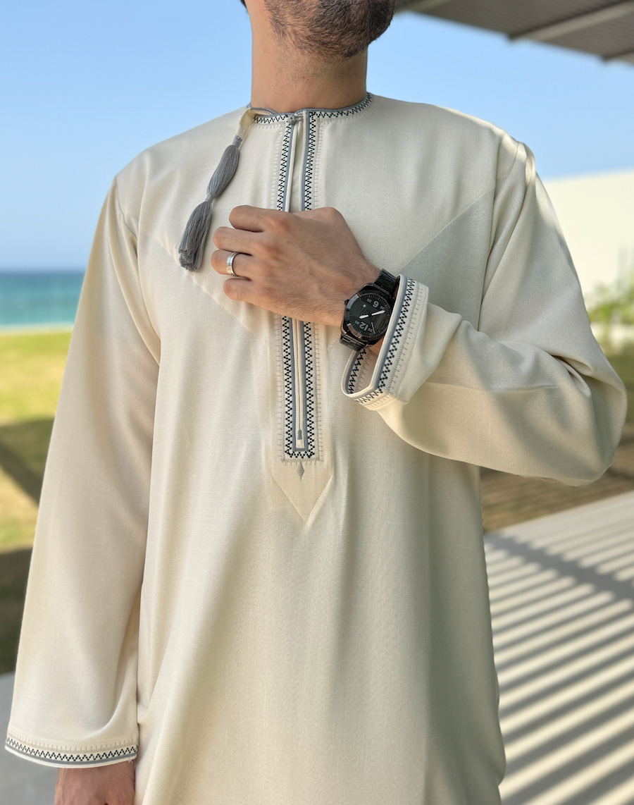 مجد قميص عماني