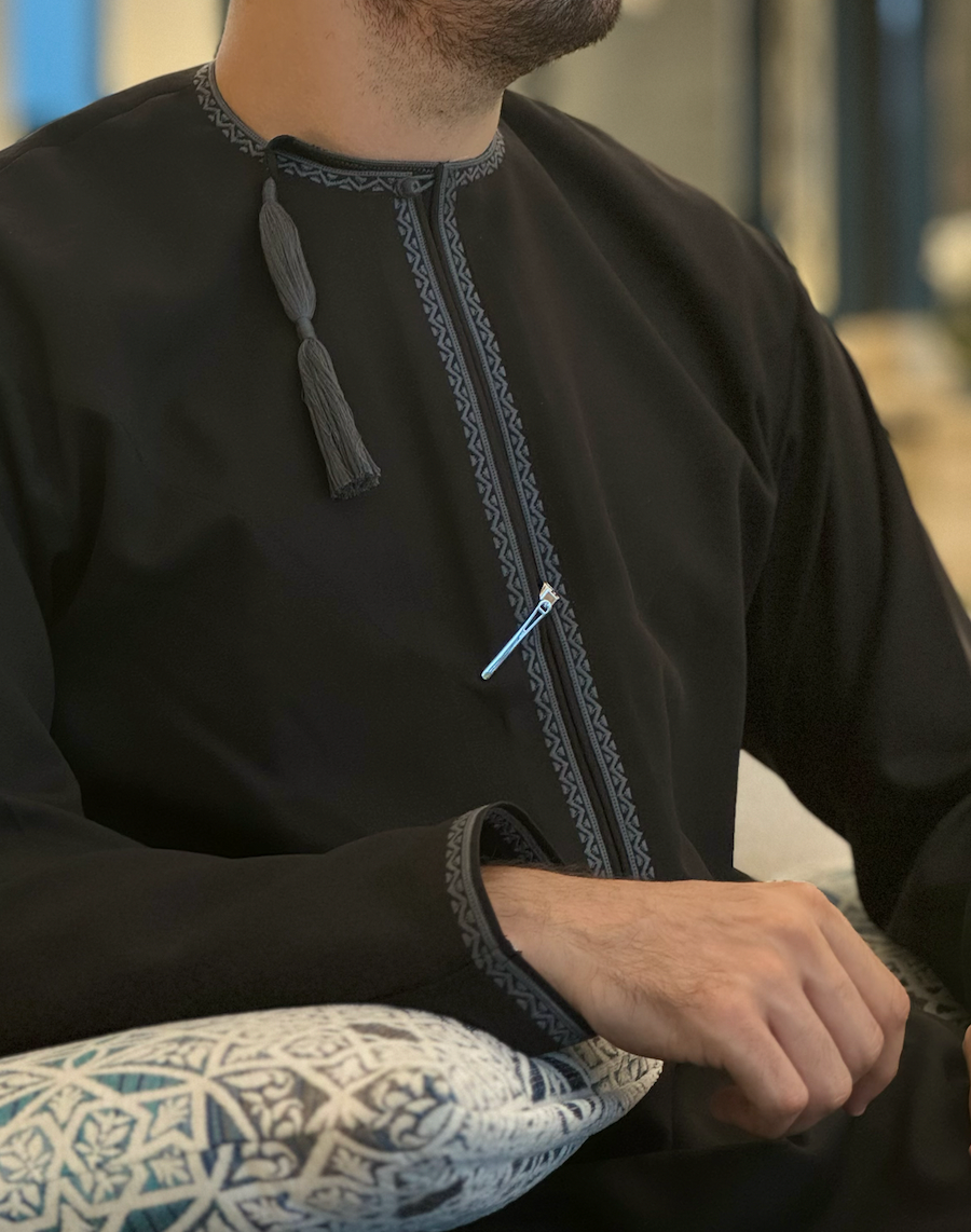 زفير قميص عماني